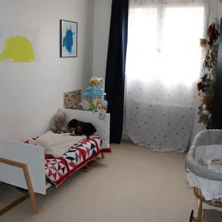 2 Bedroom With Balcony / Park Buttes Chaumont /jourdain Apartment *