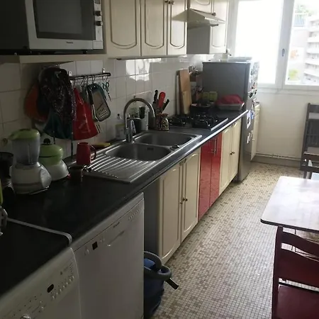 2 Bedroom With Balcony / Park Buttes Chaumont /jourdain Paris